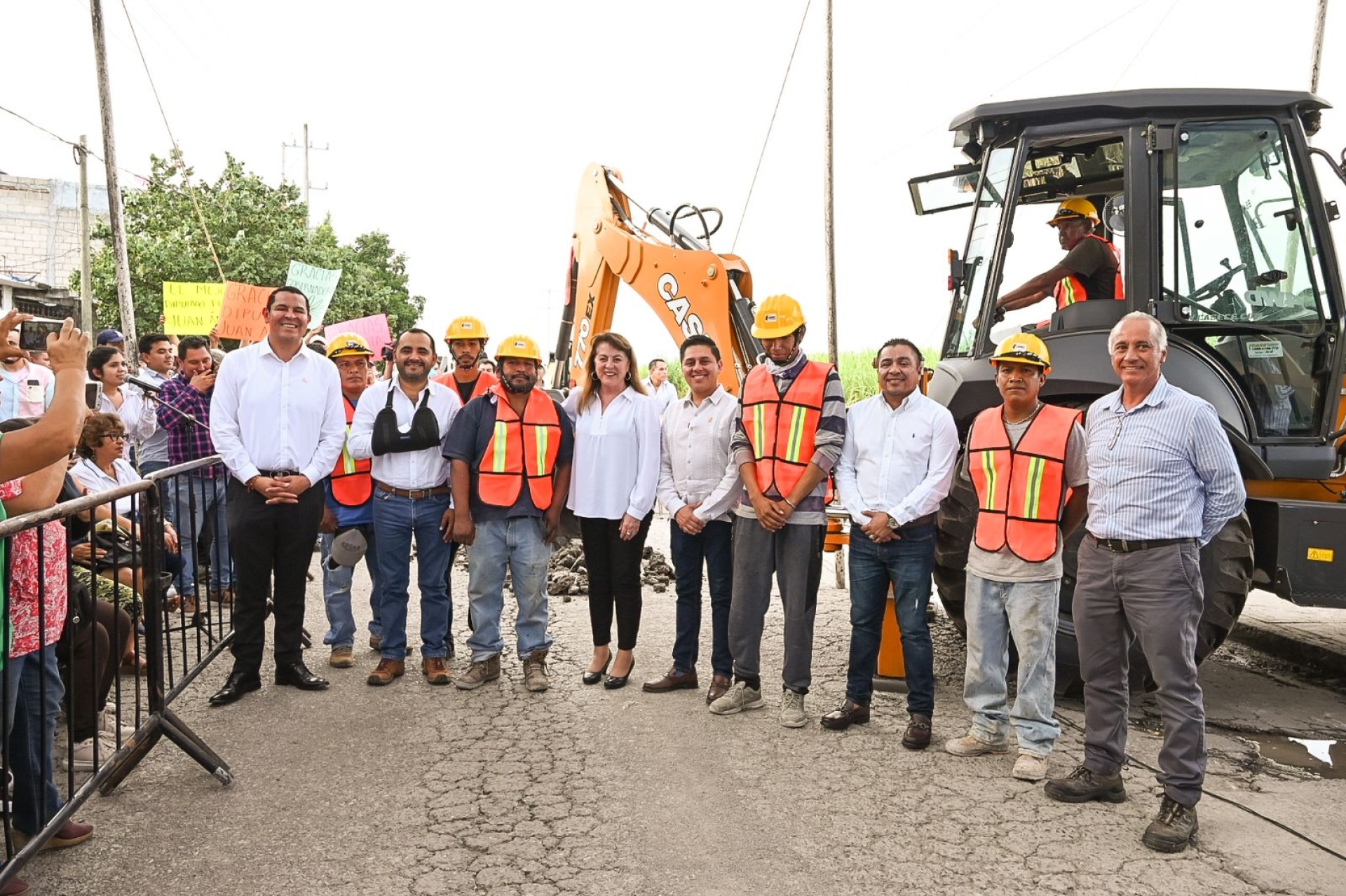 Da Margarita González Saravia banderazo de inicio al programa 'Circuito Tierra y Libertad'