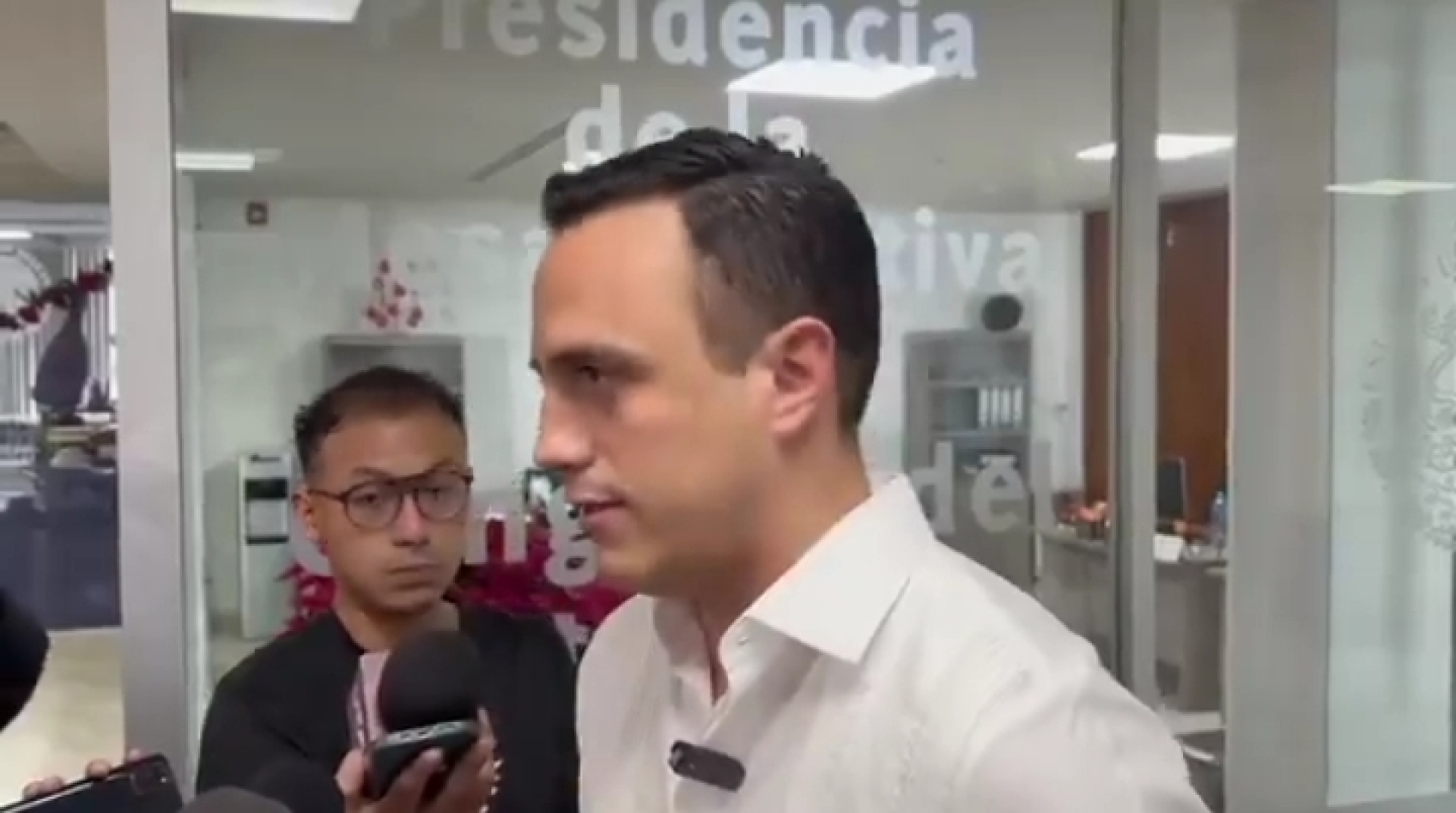Amagan diputados con vigilar a la Secretaría Anticorrupción