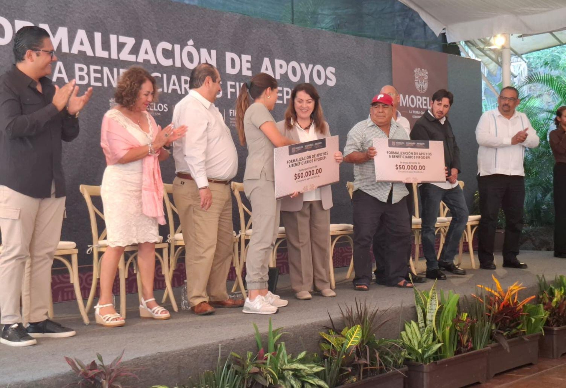 Preside gobernadora Margarita González Saravia acto de formalización de apoyos a beneficiarios del Fifodepi