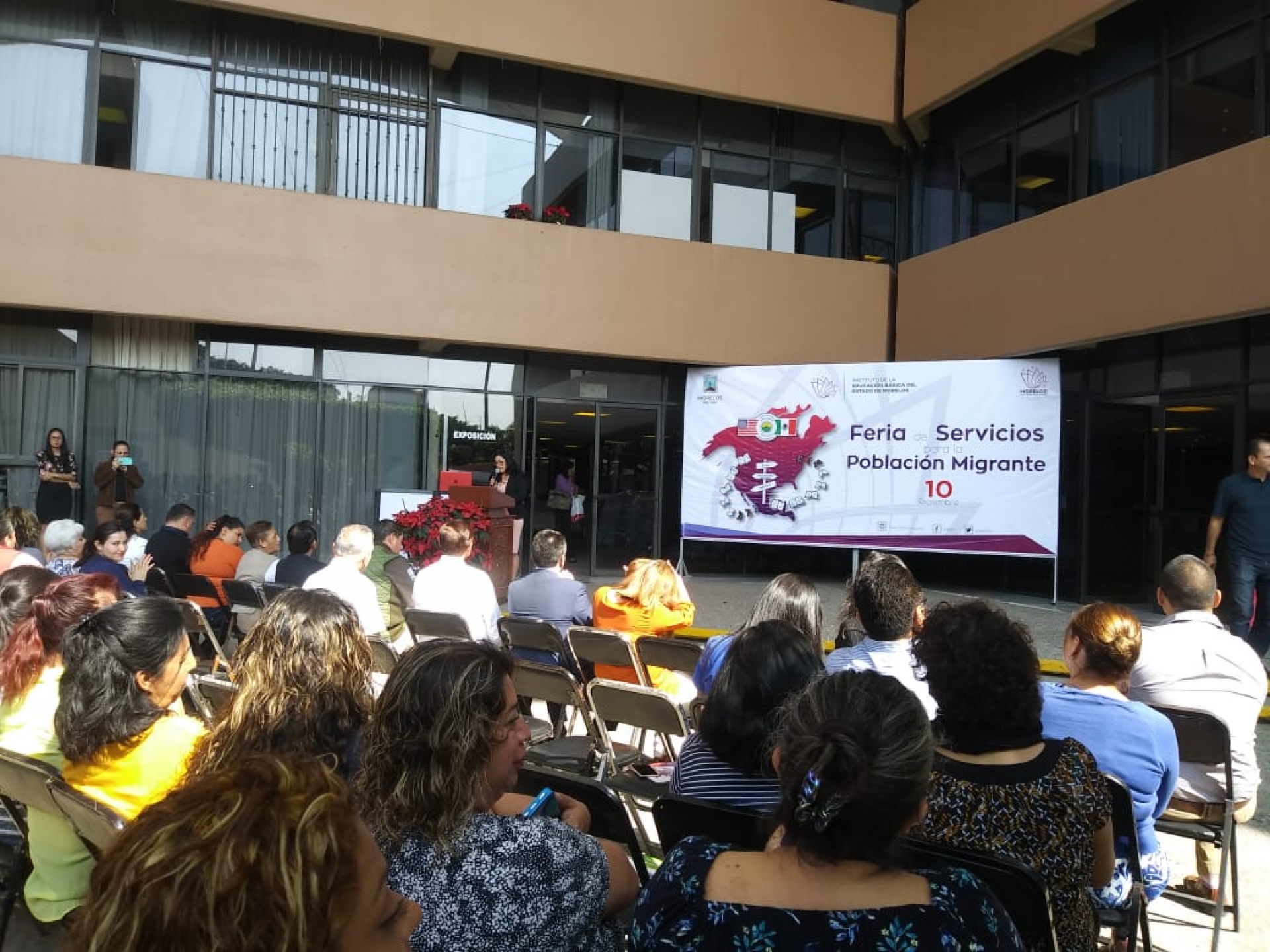Llevan a cabo feria de servicios para la población migrante