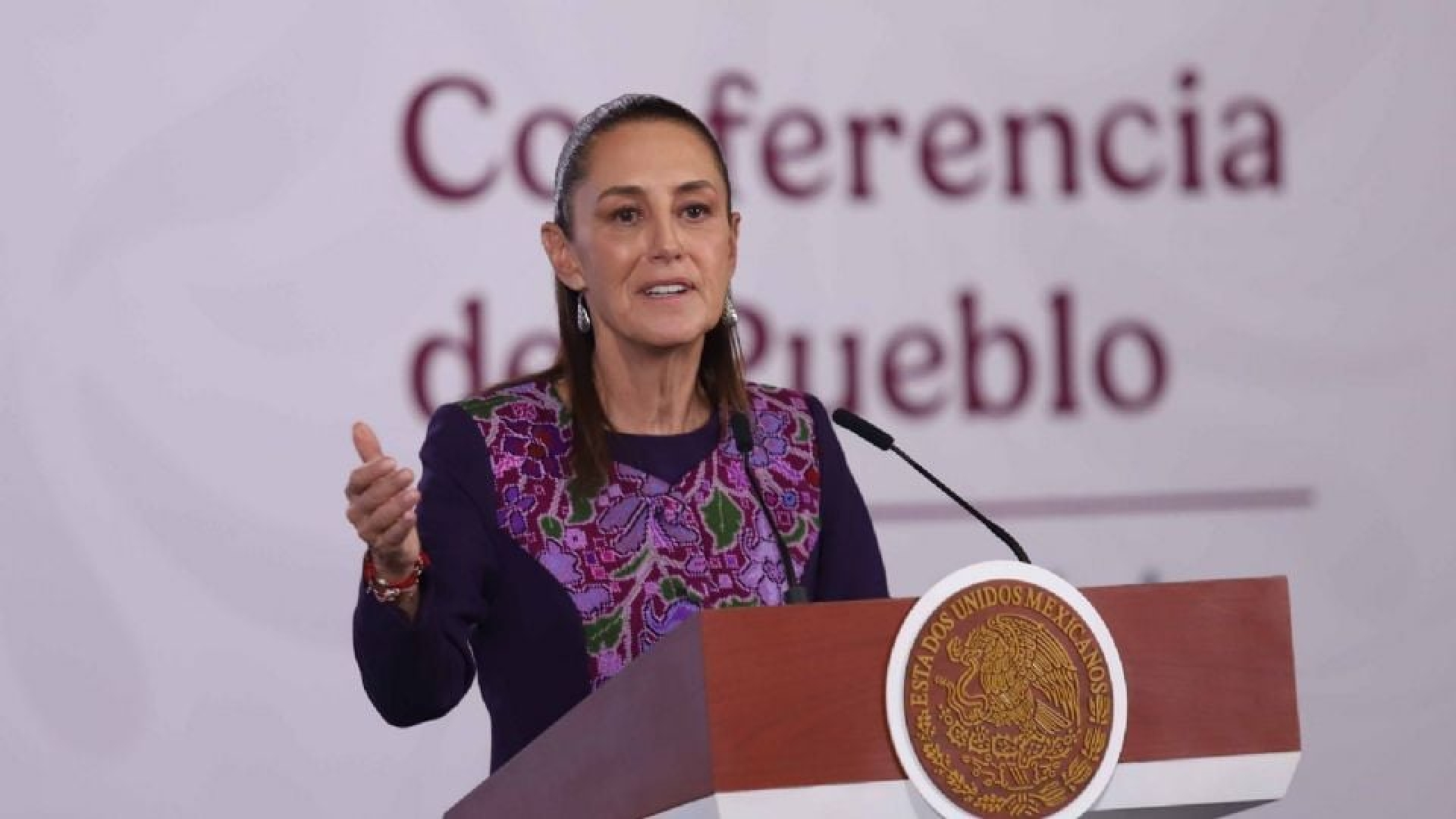 Sheinbaum señala a Gertz Manero por cierre del caso Luz del Mundo