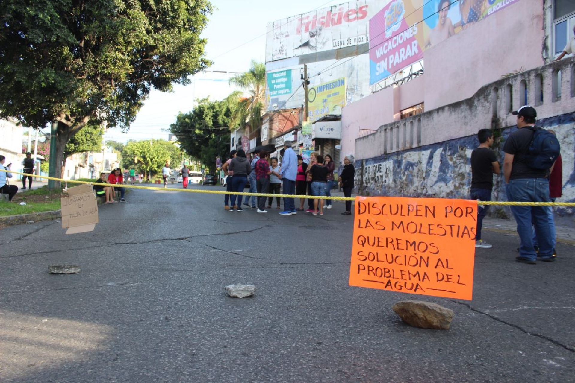 Nuevo bloqueo de calles en Lomas de la Selva