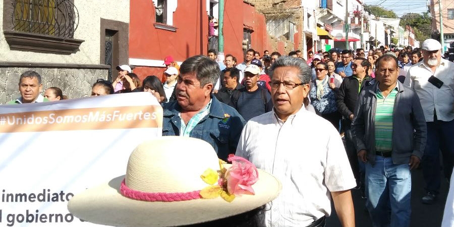 Protestan maestros; cierran calles en el centro de Cuernavaca