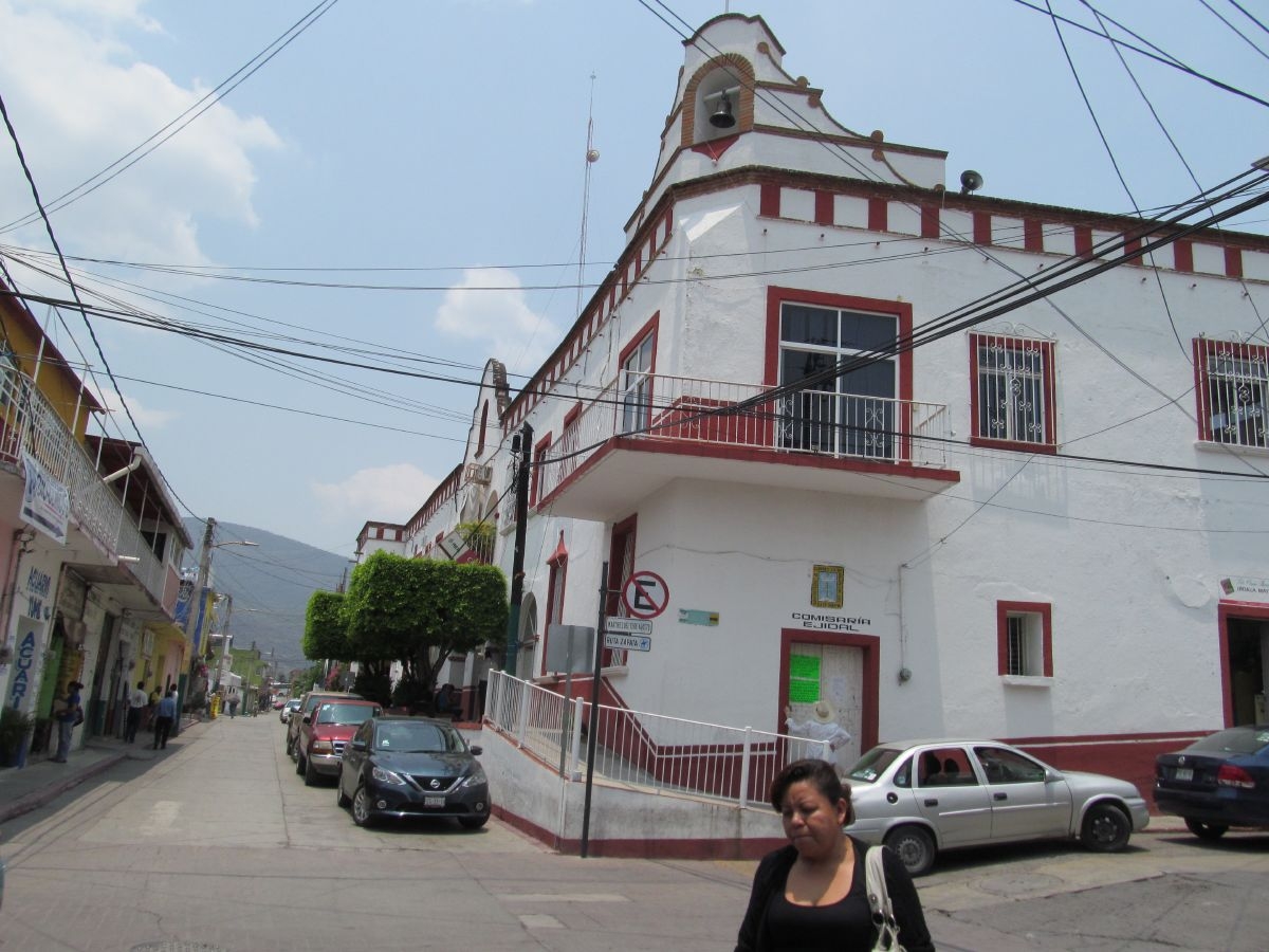 Sin informar al cabildo, hacen cambios en Tlaltizapán