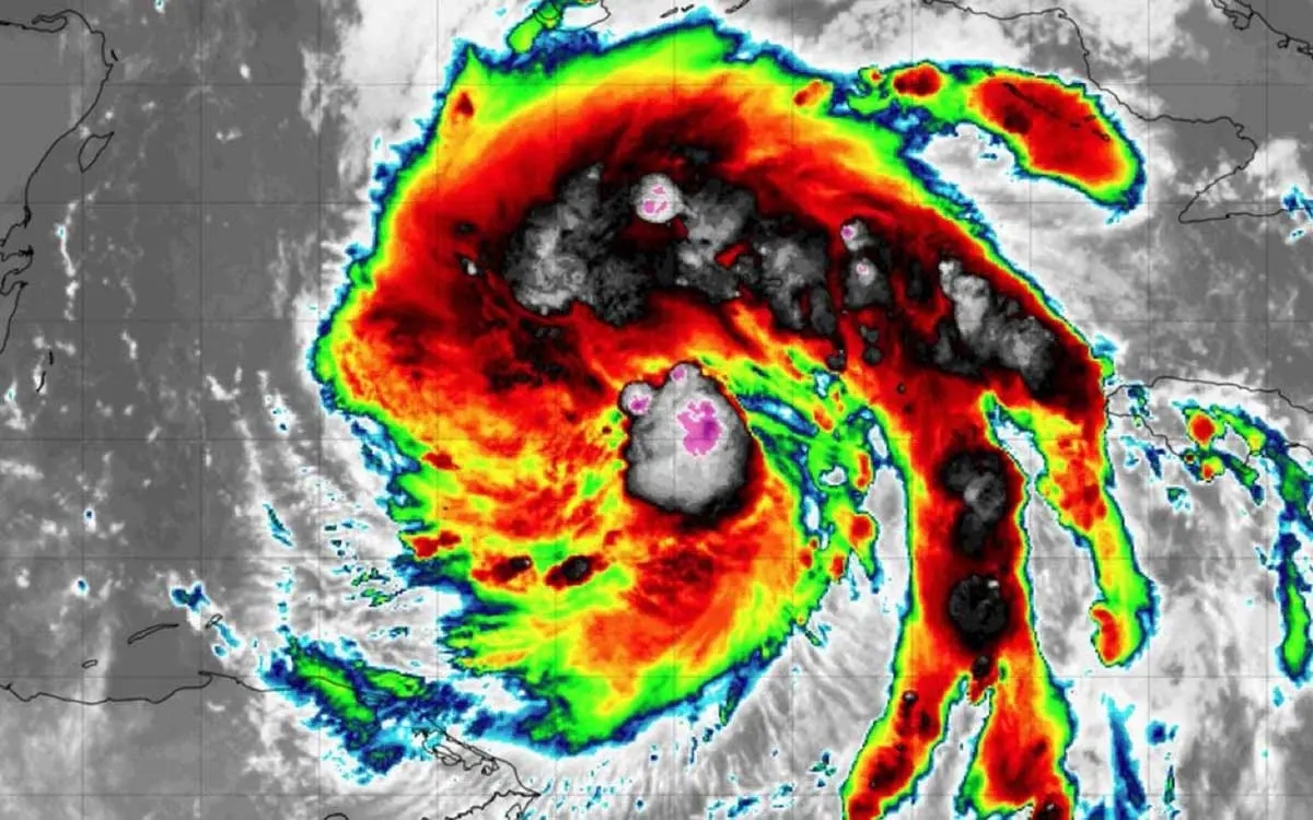 'Ian' se convierte en huracán; provocará lluvias fuertes en la península de Yucatán