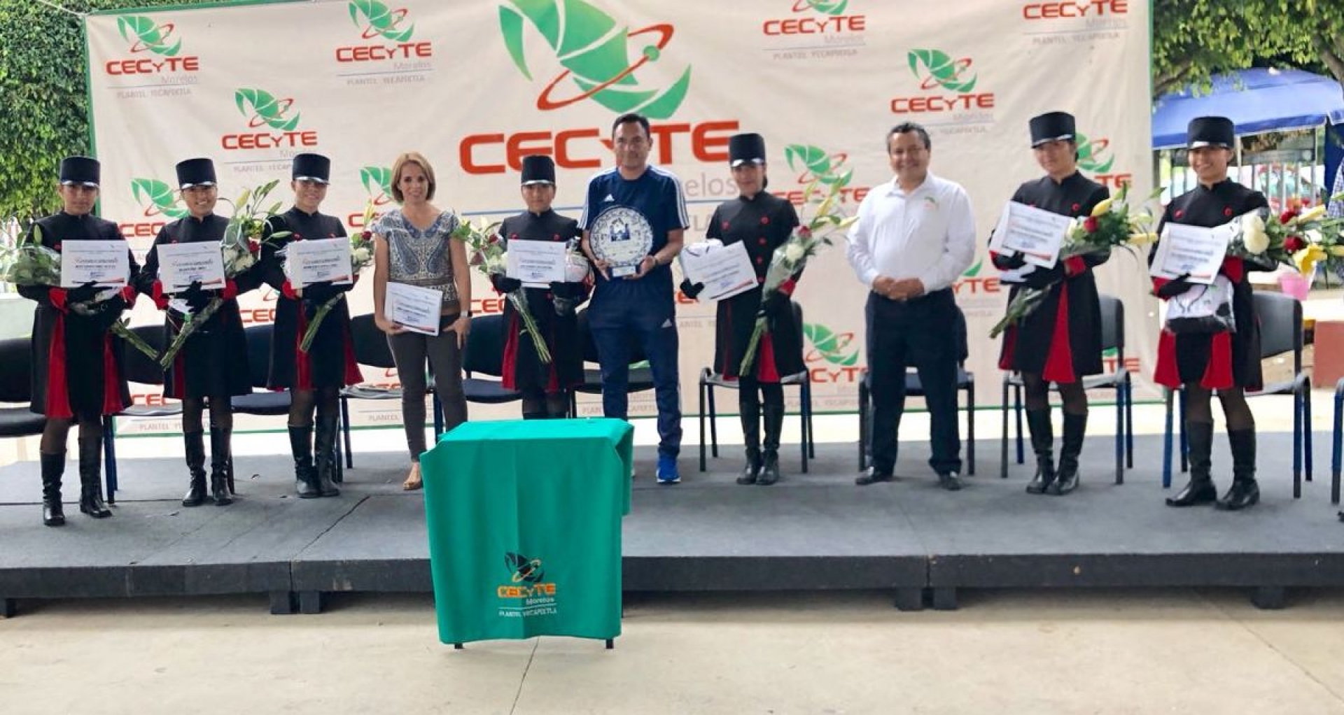 Gana CECyTE Yecapixtla el primer lugar en concurso de escoltas de bandera