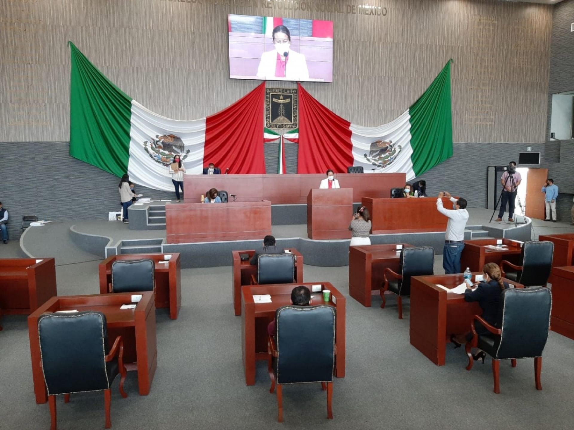 Aún no se clausura el periodo ordinario de sesiones