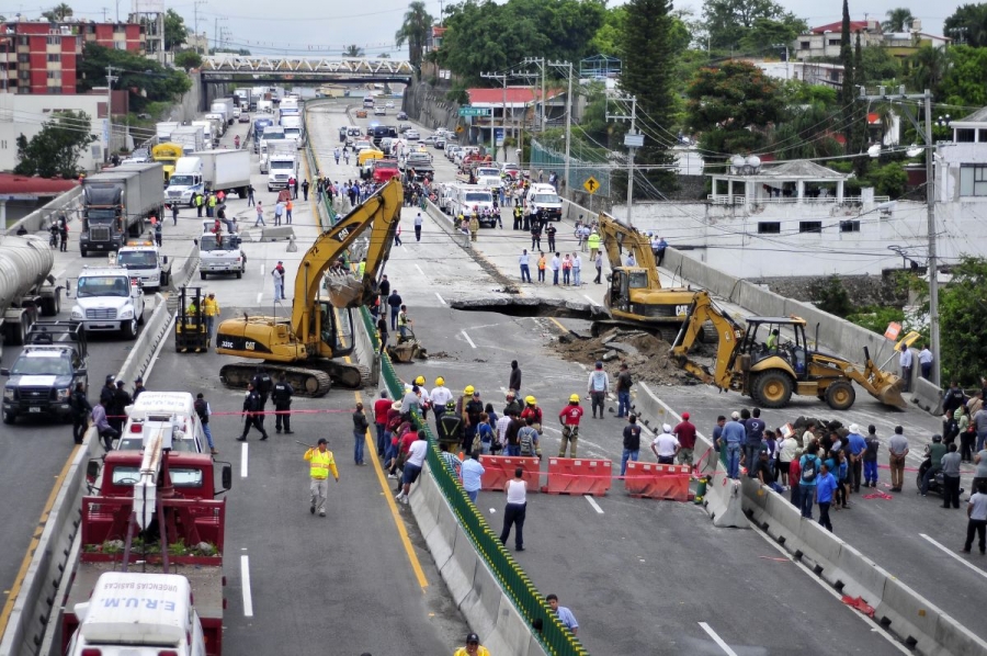 Sin fecha, la reapertura