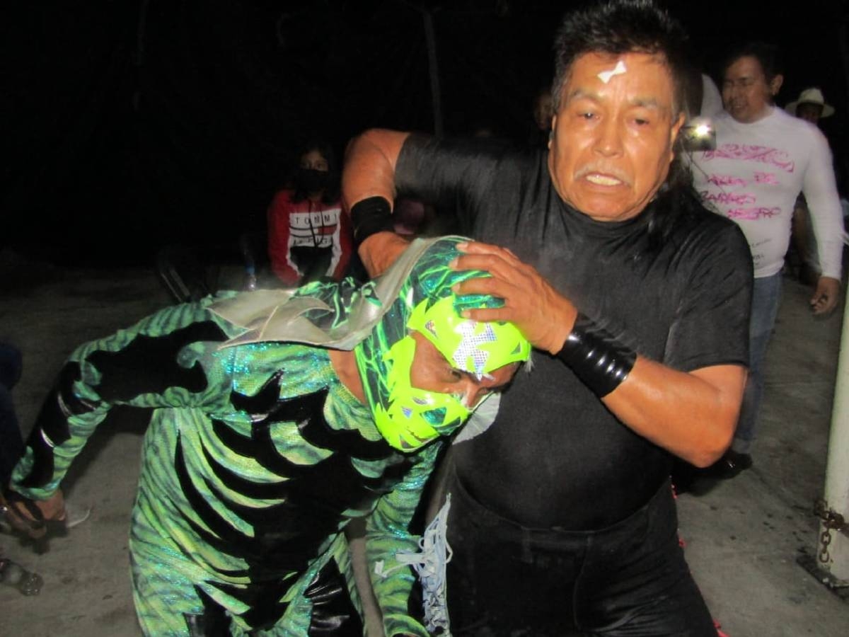 Kalakita y El Cuervo pactan un máscara vs. cabellera