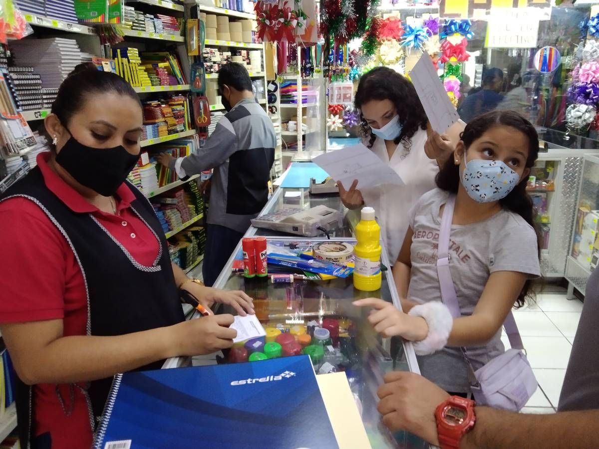 Por clases presenciales repuntan ventas: Canaco