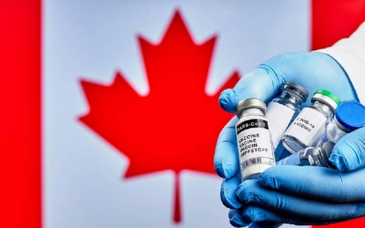 Turistas sin vacuna contra COVID-19 no entrarán a Canadá