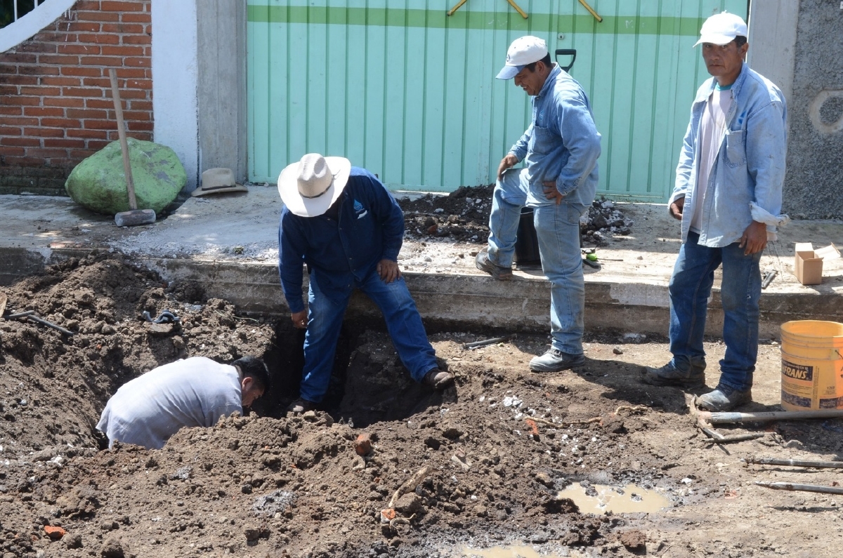 Realizan obras de pavimentación en las colonias Año de Juárez y Lázaro Cárdenas de Cuautla