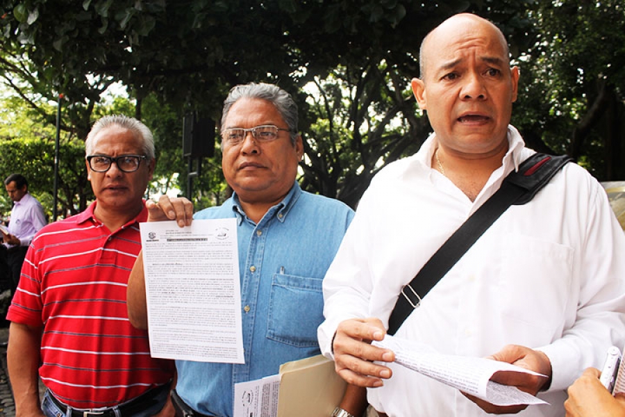 Maestros piden a Fiscalía investigar presunto desvío de recursos en el IEBEM