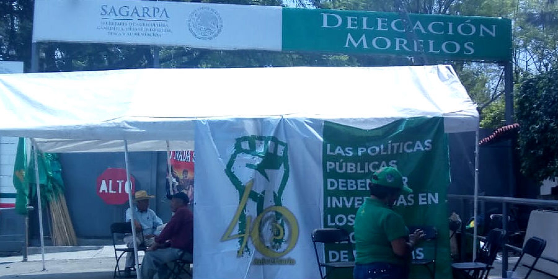 Toma la UNTA instalaciones de la delegación de Sagarpa