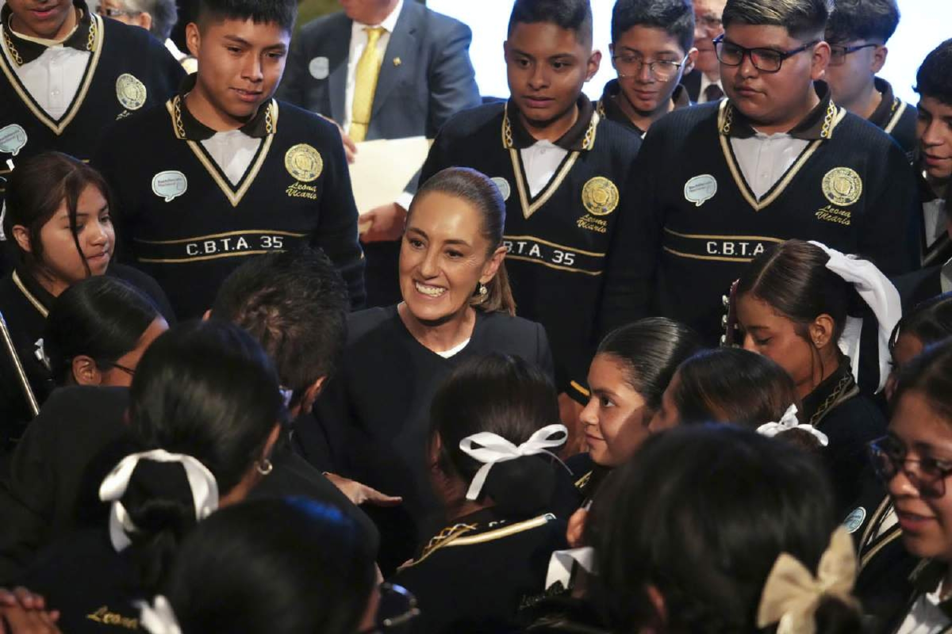 Bachillerato Nacional es un sistema revolucionario: Sheinbaum