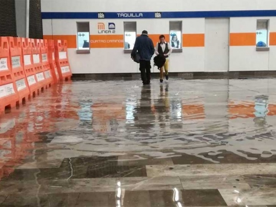 Suspenden Línea 7 del Metro de la CDMX hasta el jueves por inundaciones
