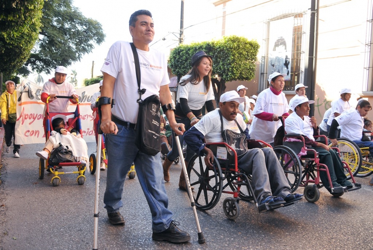 En México, la atención a personas con discapacidad se queda en el asistencialismo