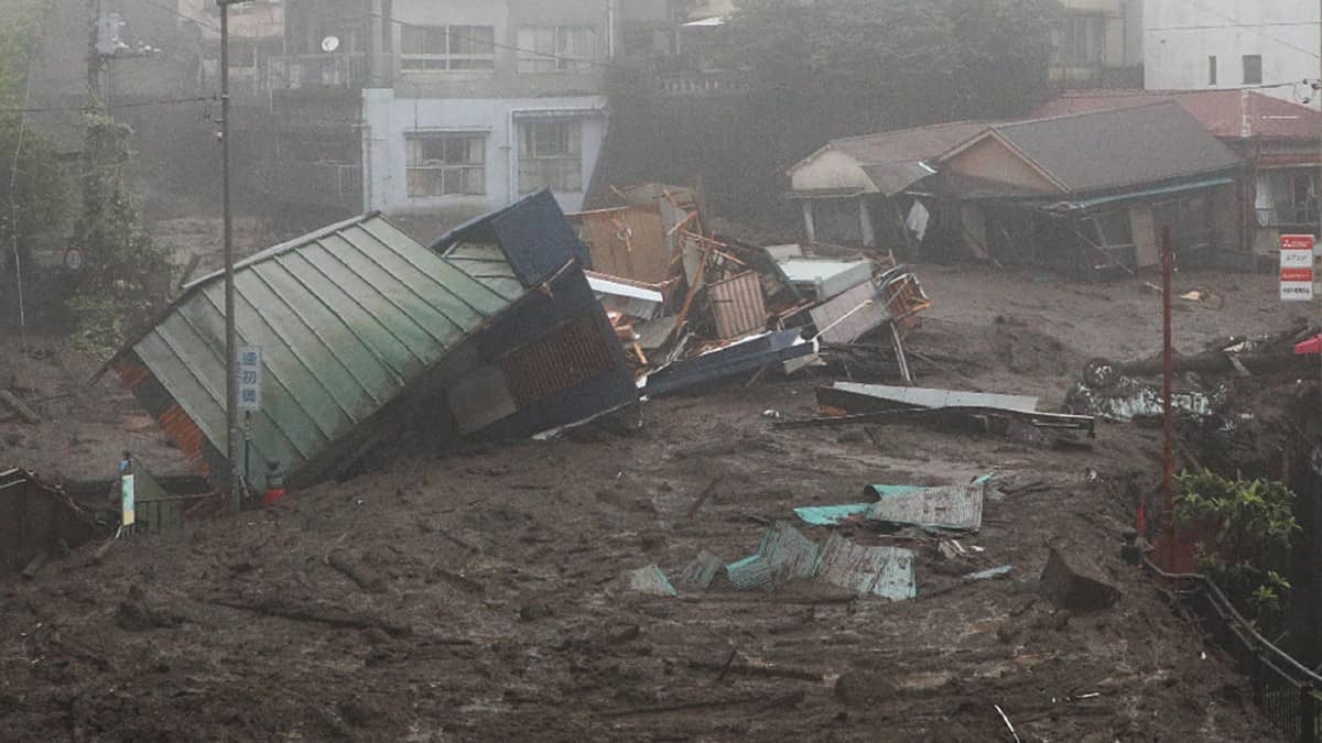 Deslizamiento de tierra en Japón deja muertos y desaparecidos