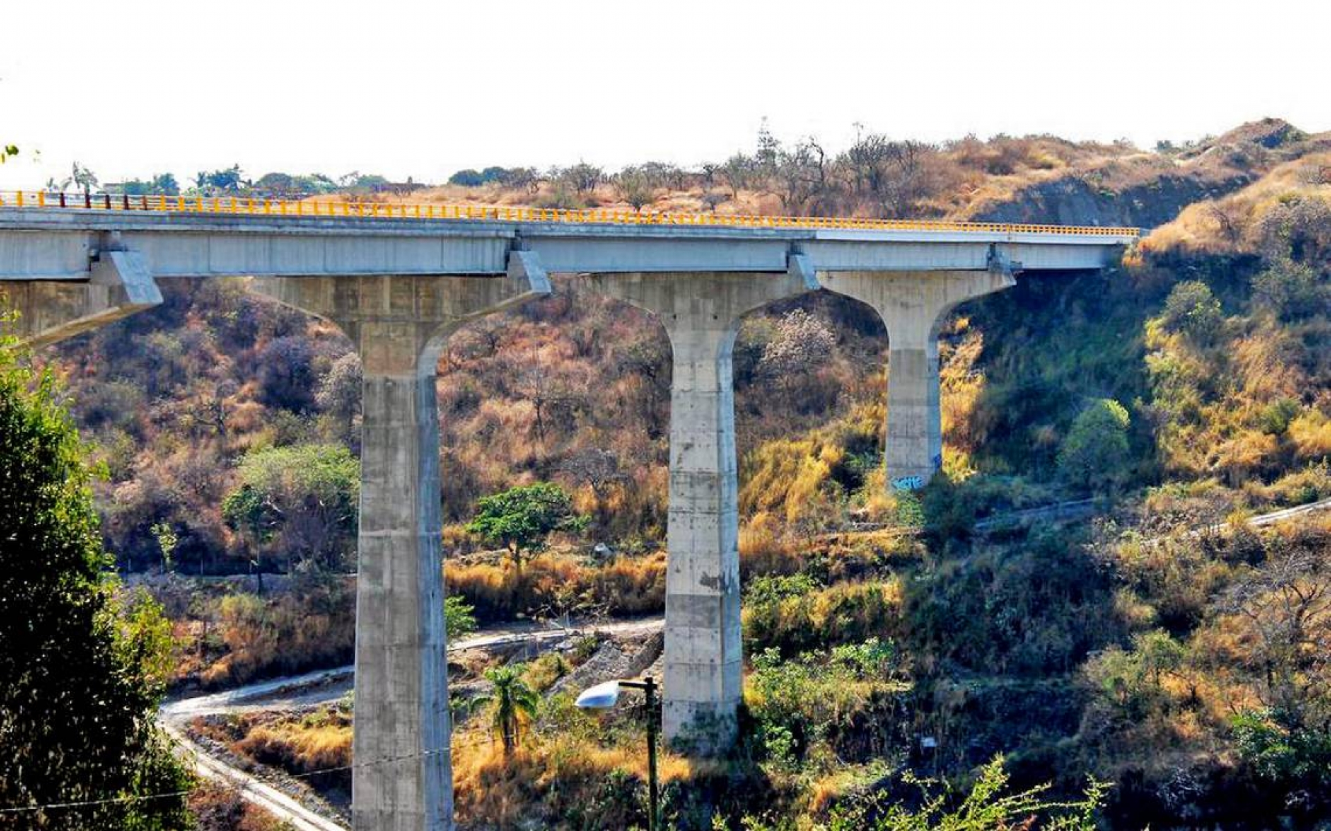 Requiere Congreso informe sobre puente Apatlaco