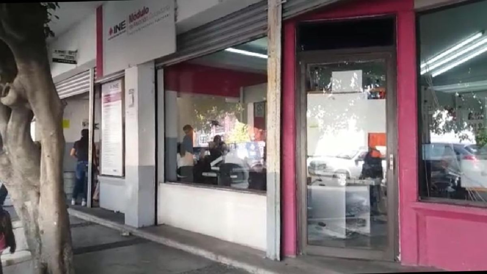 Hasta 200 ciudadanos al día atiende el INE en Cuautla