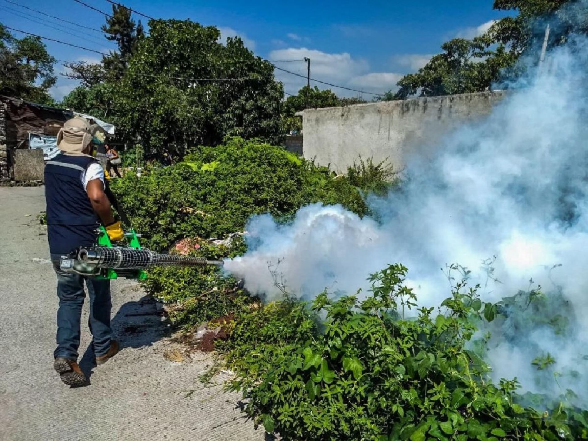Realiza SSM megaoperativos contra dengue