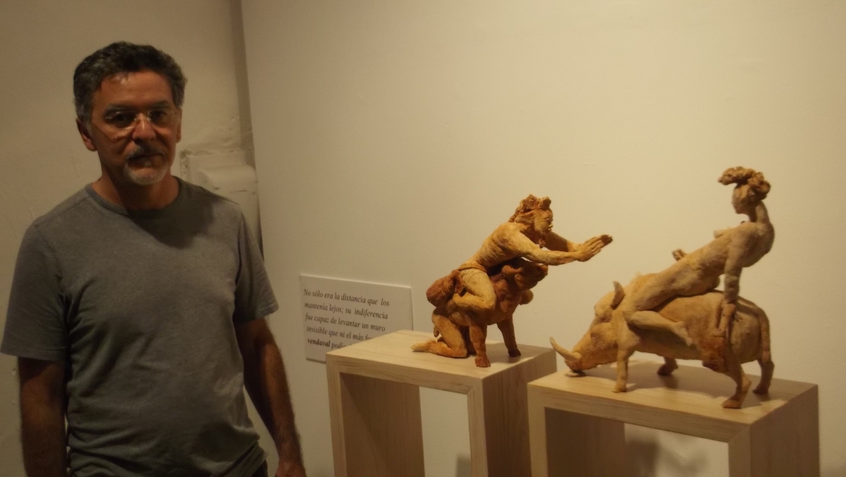 “Cada vez que hago una escultura hago el retrato de  una vida”: Carlos Marín
