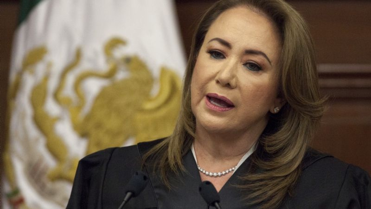 Acusan a la ministra Yasmín Esquivel de plagiar su tesis de licenciatura; ella dice que 'es totalmente falso'