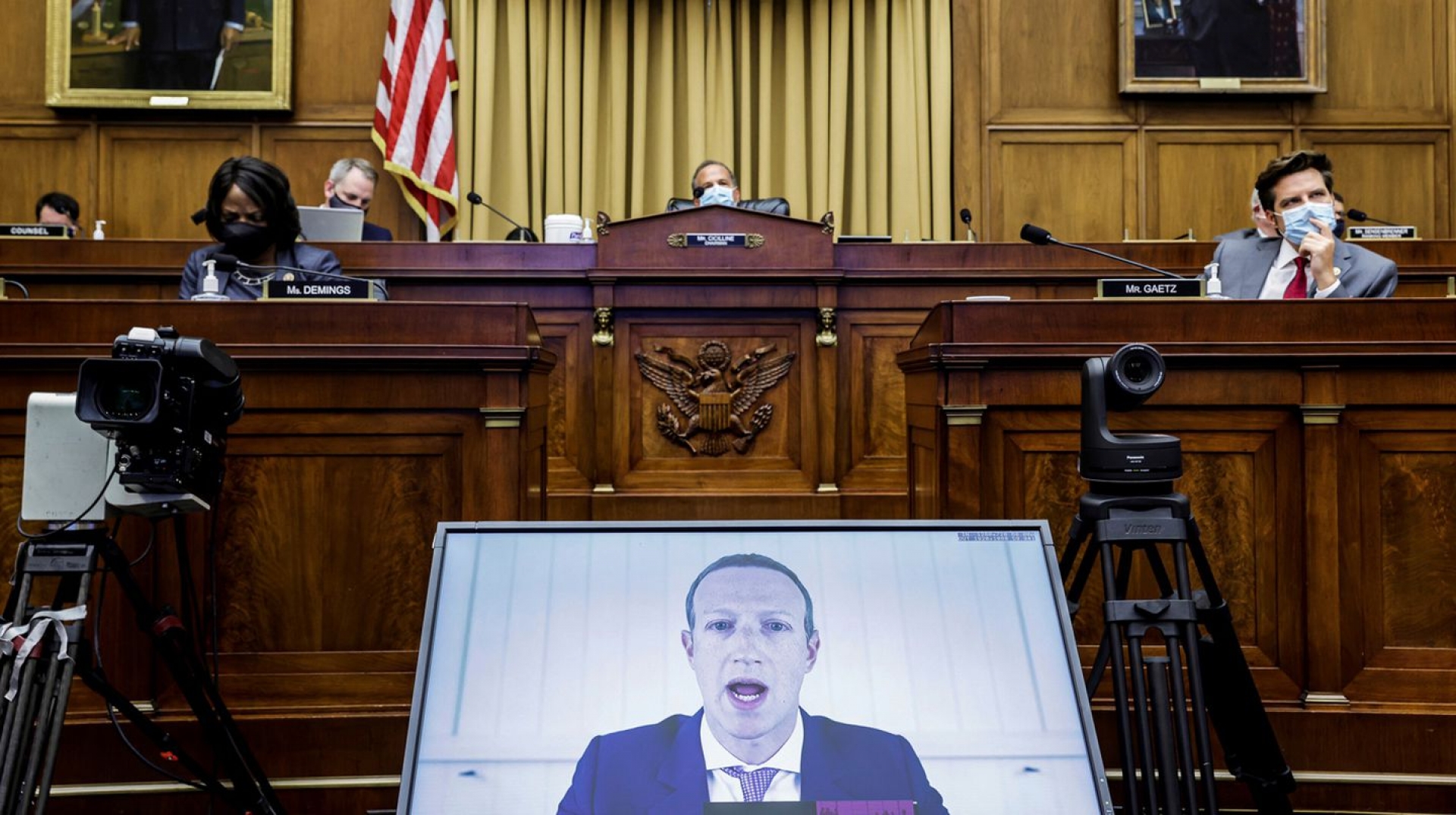 Estados Unidos demanda a Facebook por monopolio y podría obligarla a vender Instagram y WhatsApp