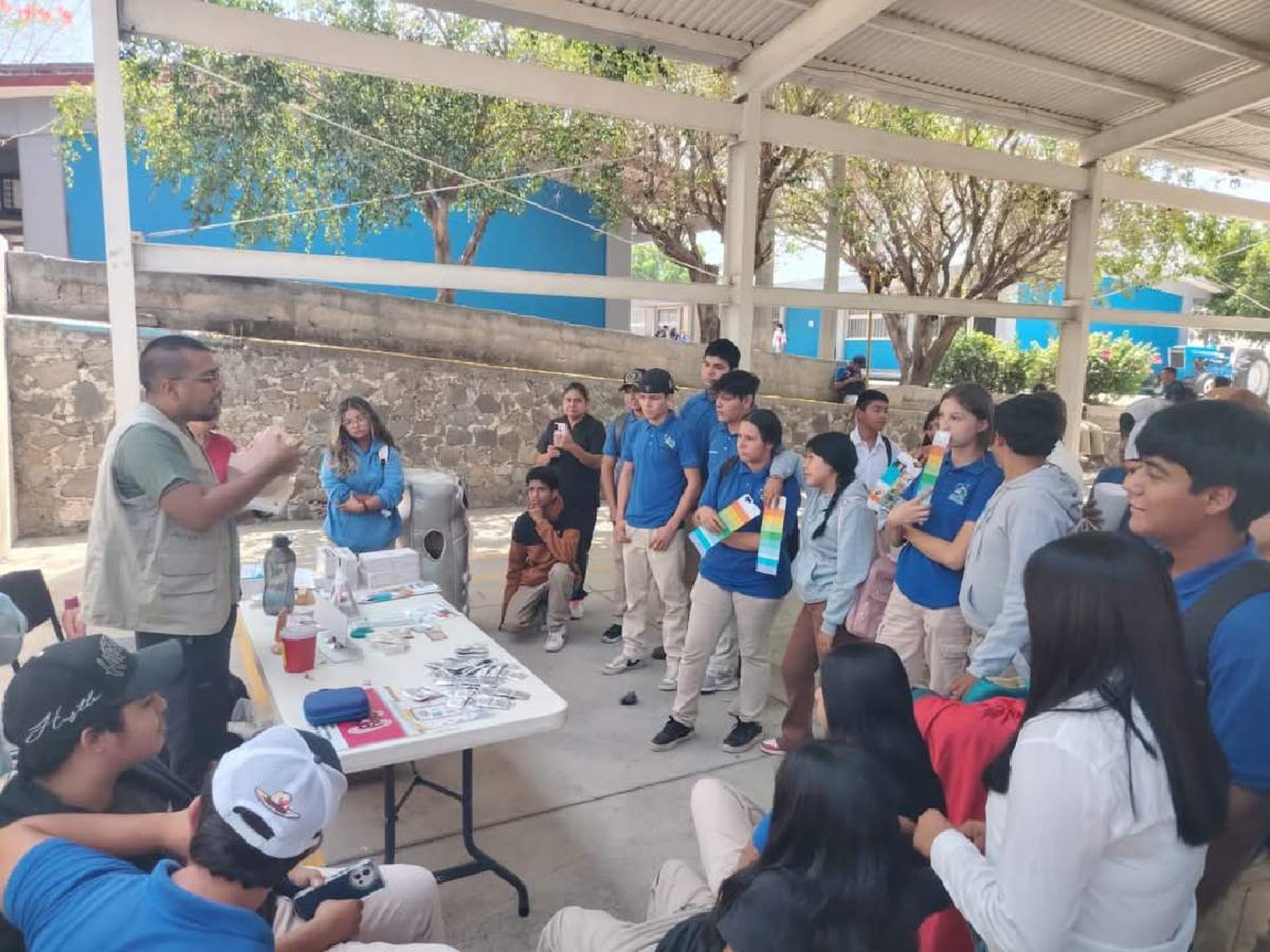 Llevan campaña de salud sexual al CBTa 194 de Miacatlán