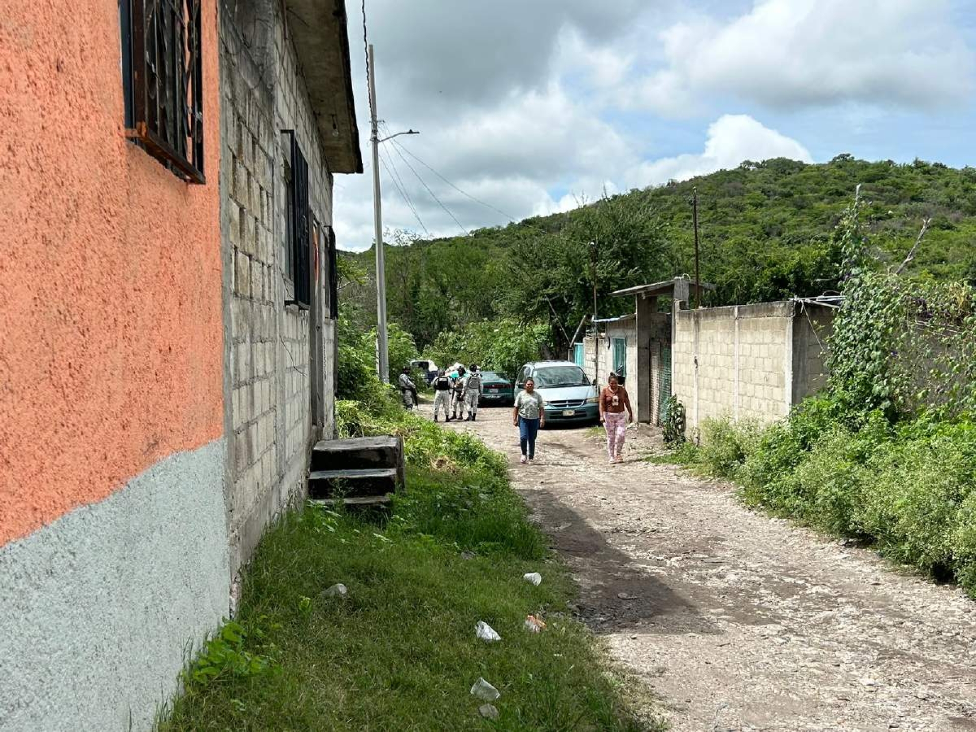 Fue asesinado en el patio de su casa