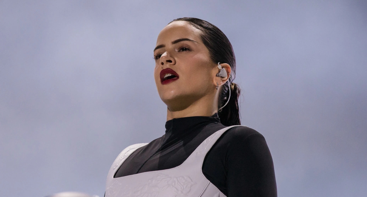 Rosalía rompe el silencio tras ruptura con Rauw Alejandro