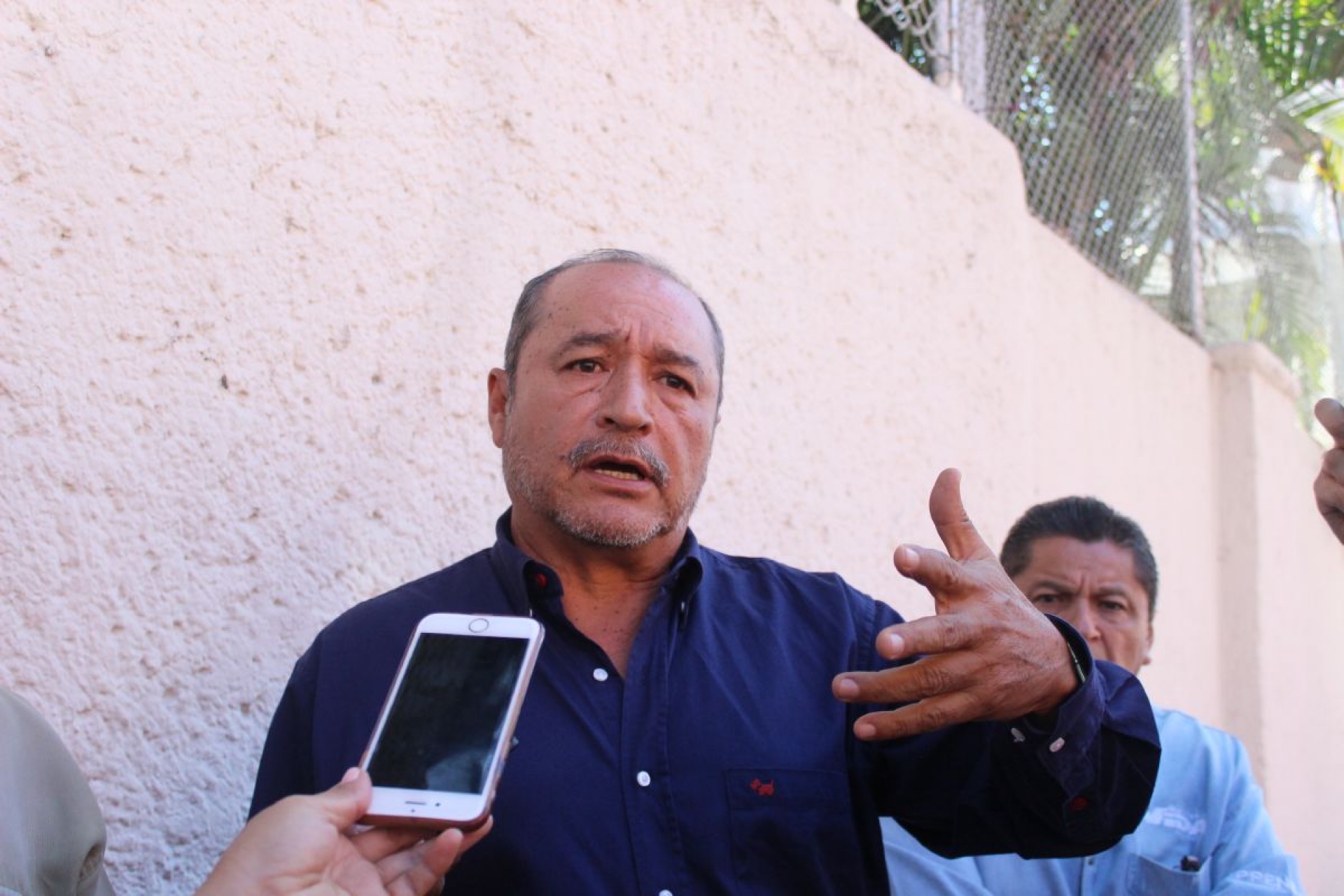 Cepeda Aguilar lanza amenazas por el cierre parcial del rastro